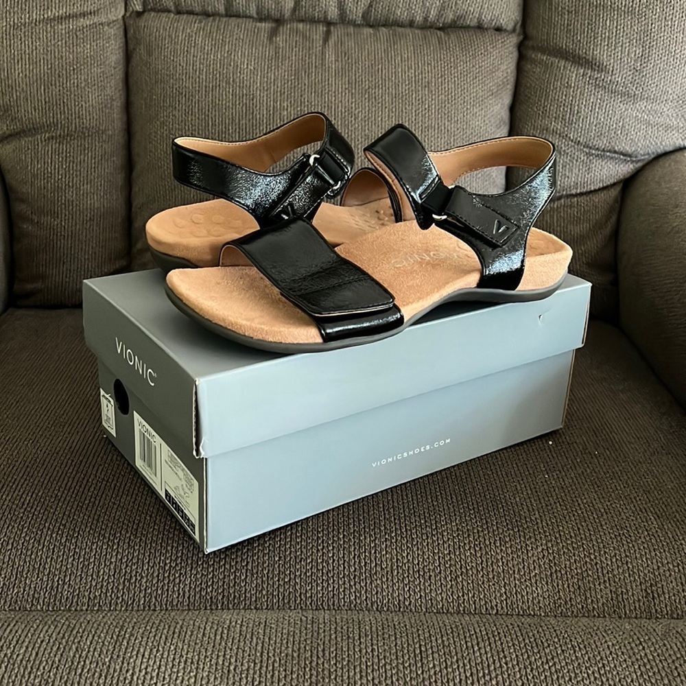 Vionic Marsala Metallic sandals